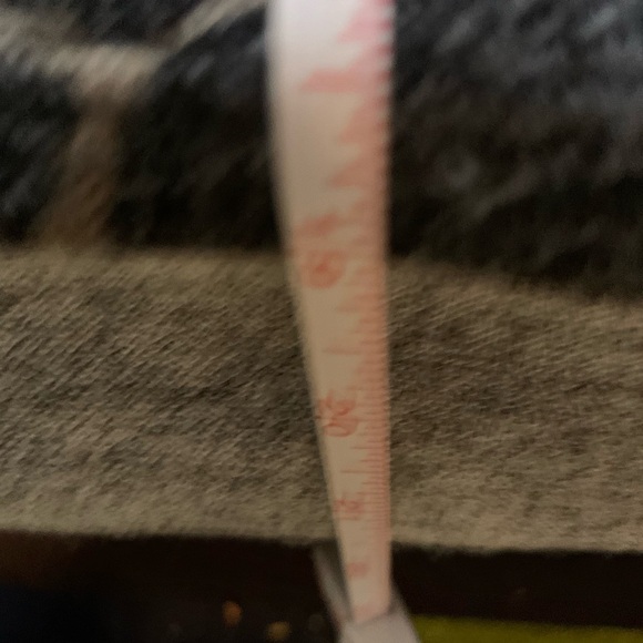 Leopard Print Sweater - Picture 5 of 5